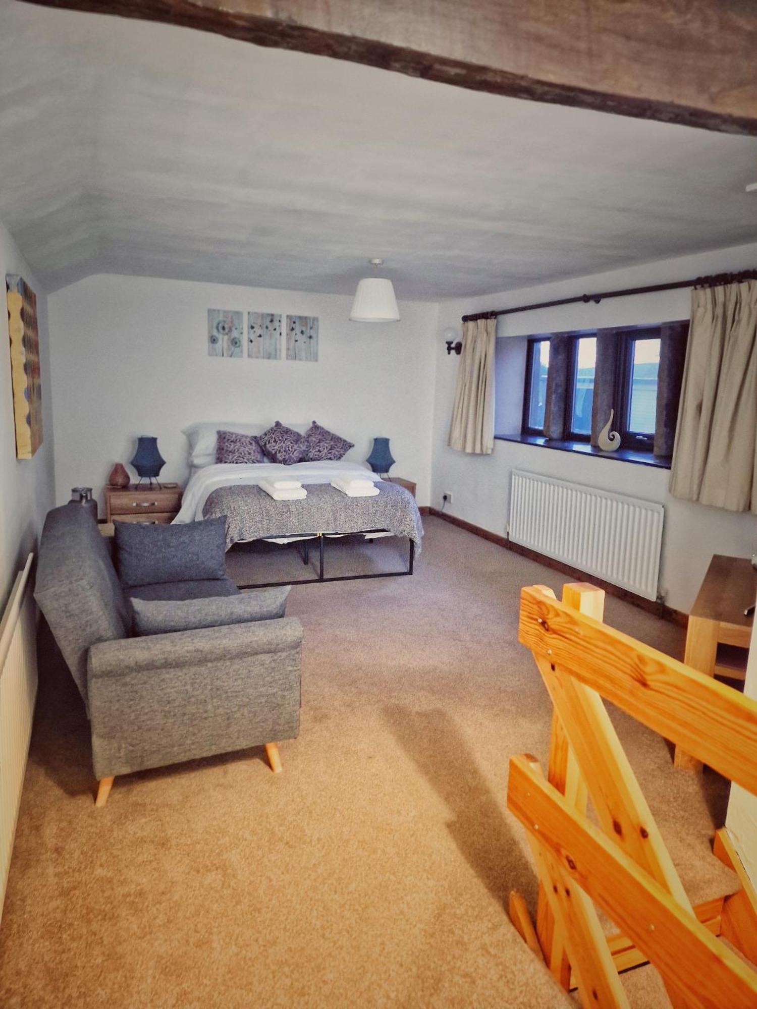 The Lodge@ Beechwood House Mossley Bagian luar foto
