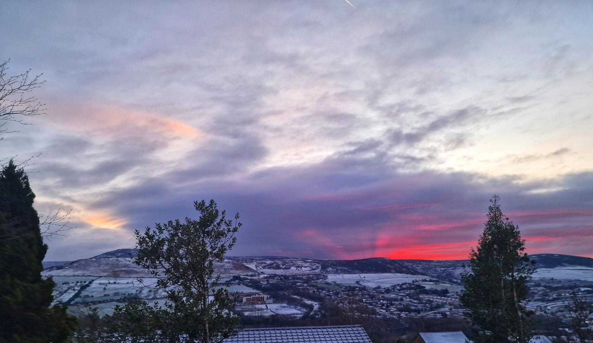 The Lodge@ Beechwood House Mossley Bagian luar foto