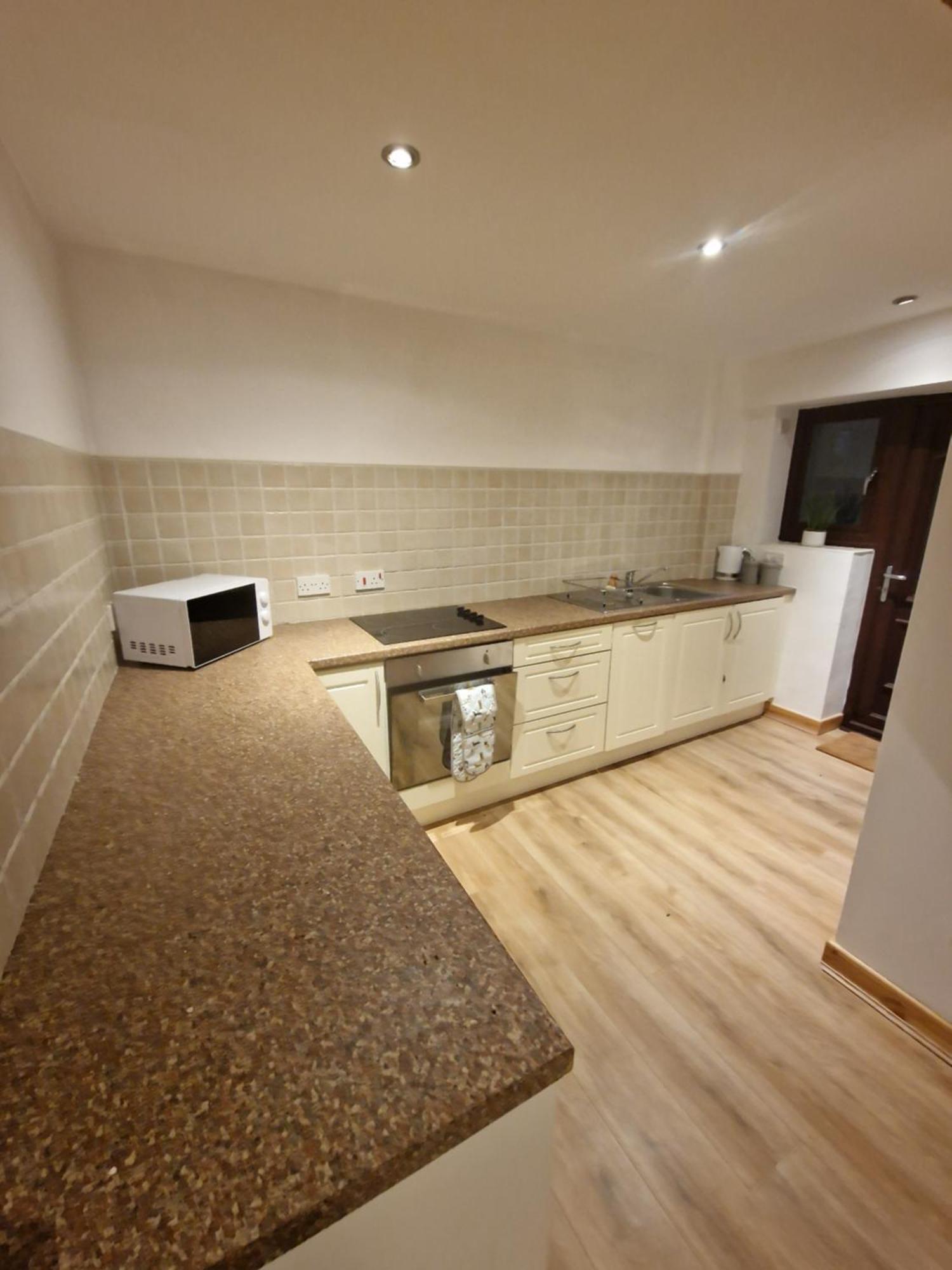 The Lodge@ Beechwood House Mossley Bagian luar foto